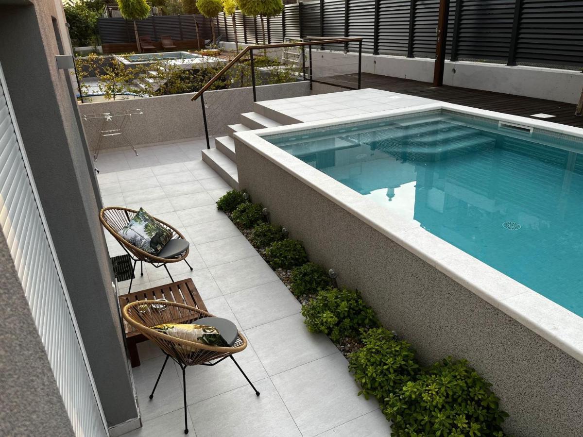Cozy Seaside Apartment With Pool & Terrace Split Exteriér fotografie